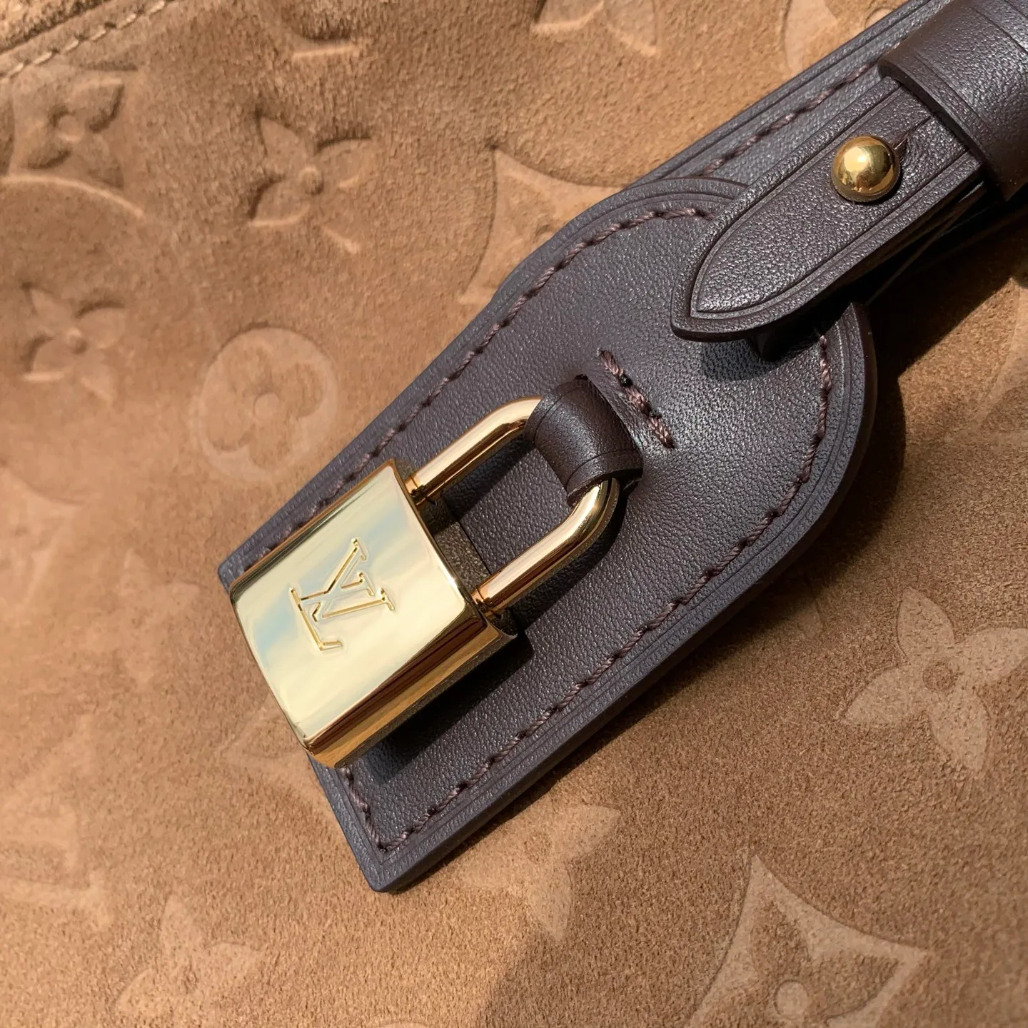 Классические Сумки Женские Louis Vuitton 18147436