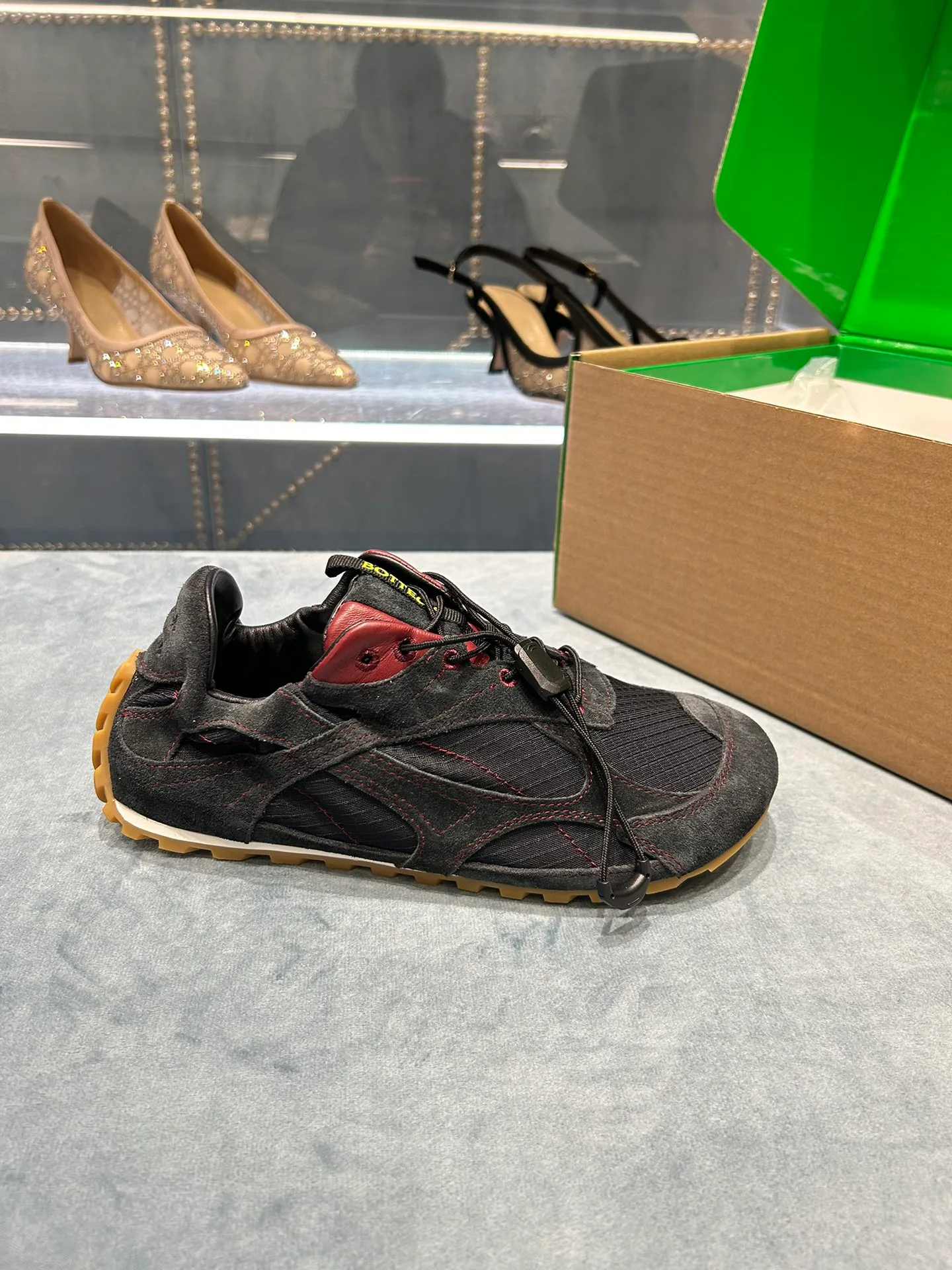 Кроссовки Женские Bottega Veneta 2383441