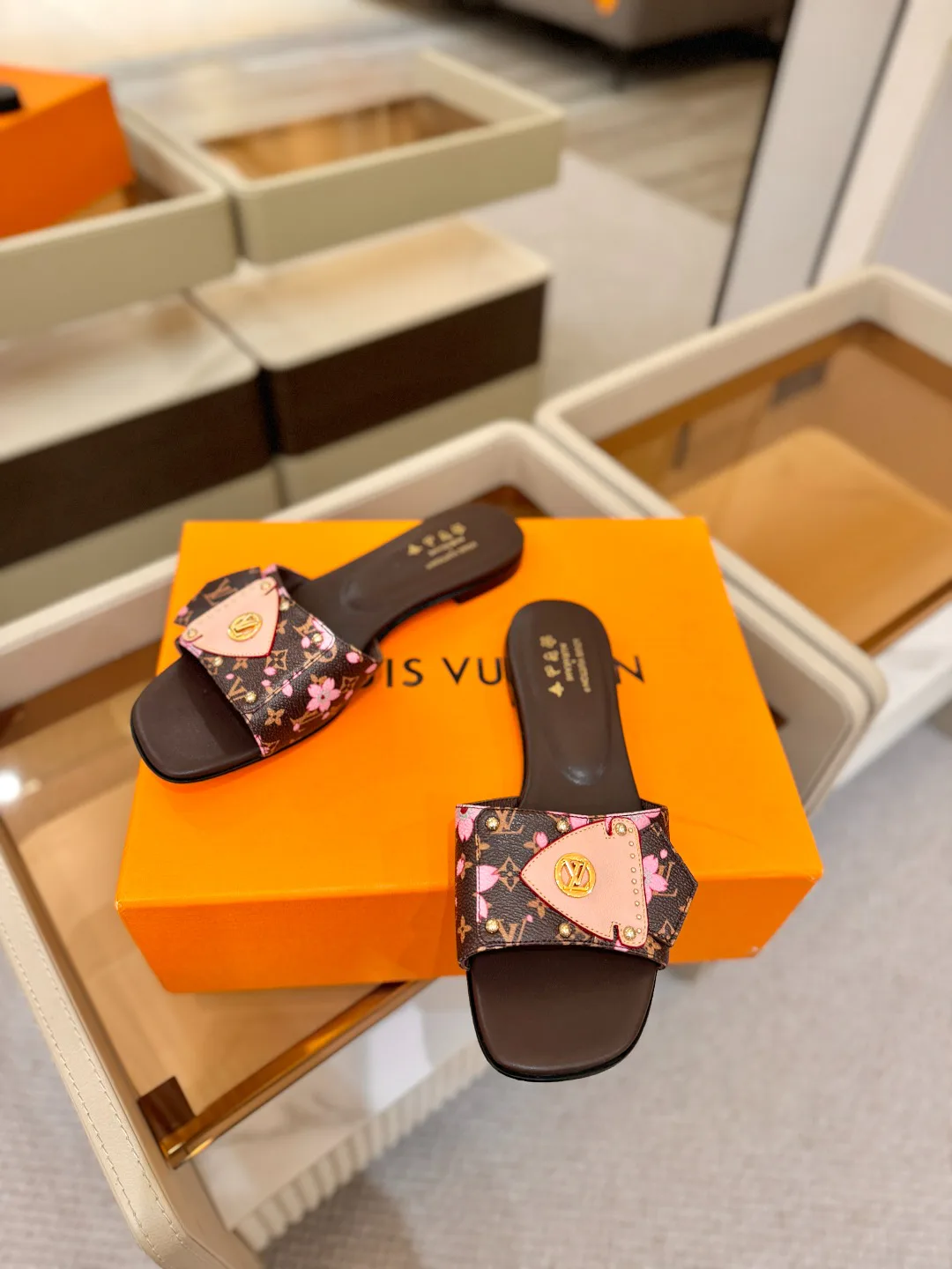 Сандалии Женские Louis Vuitton 11646773