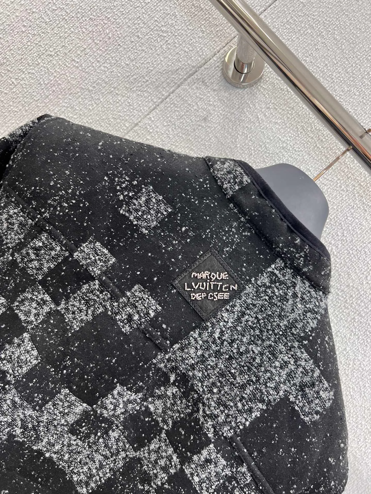 Куртки И Пуховики Женские Louis Vuitton 505060