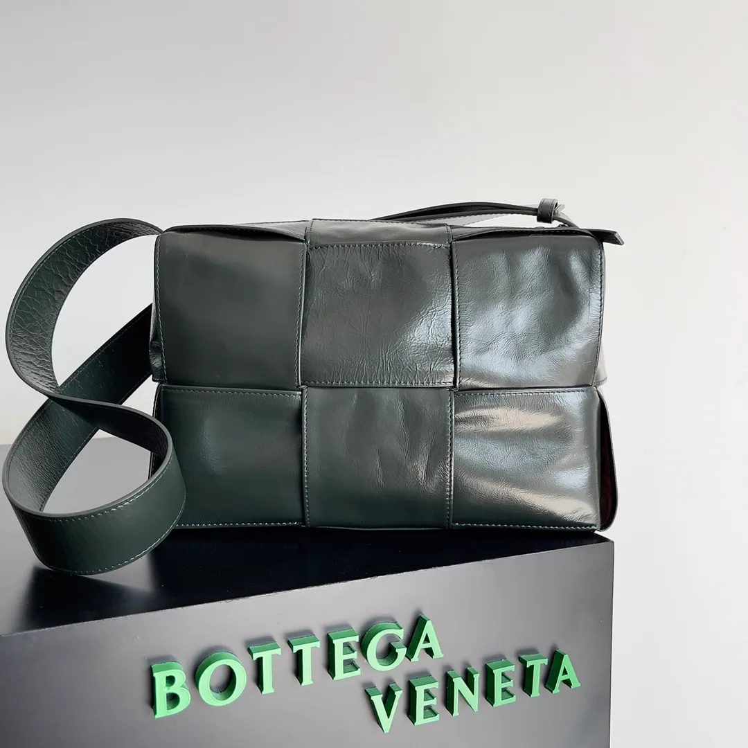 Классические Сумки Женские Bottega Veneta 17372502