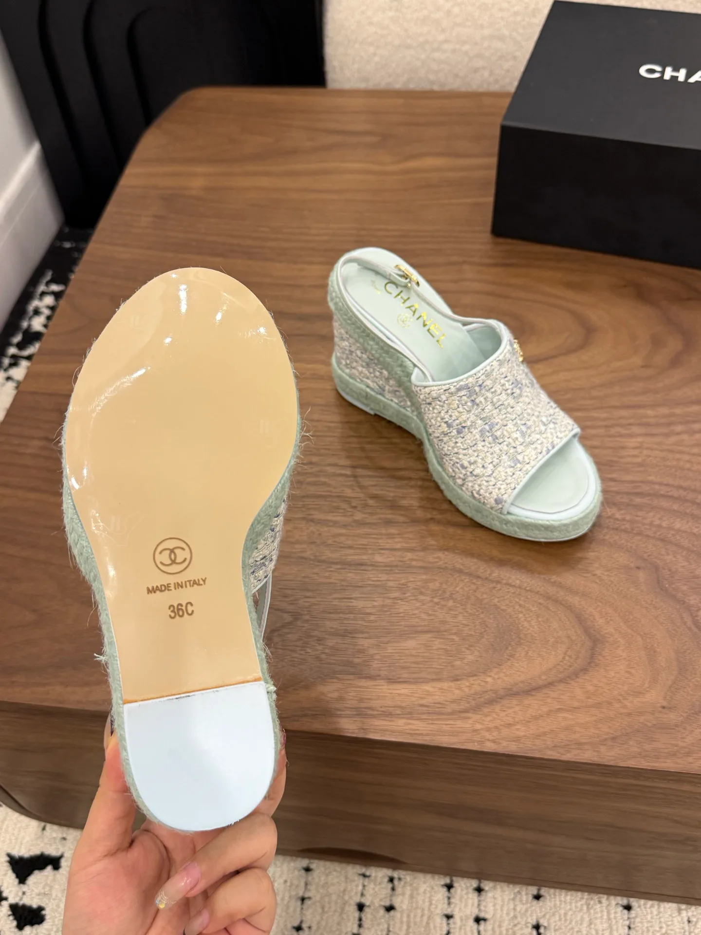 Босоножки Женские Chanel 13444915