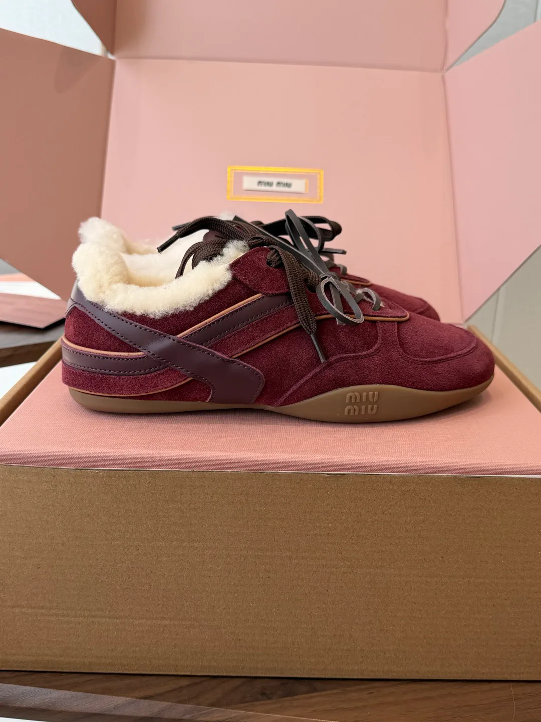 Кроссовки Женские Miu Miu 18687349