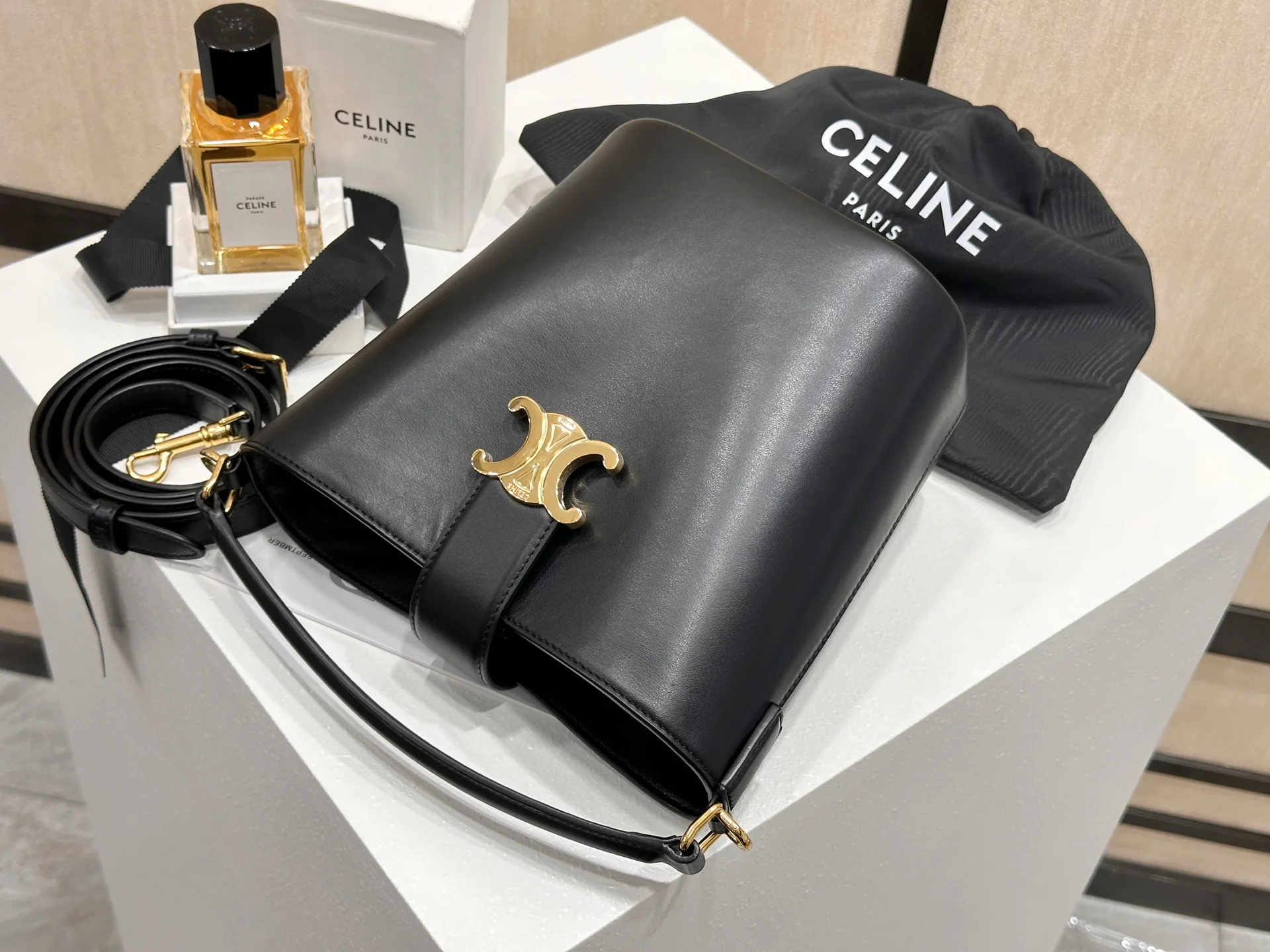 Сумки На Ремне Женские Celine 133540