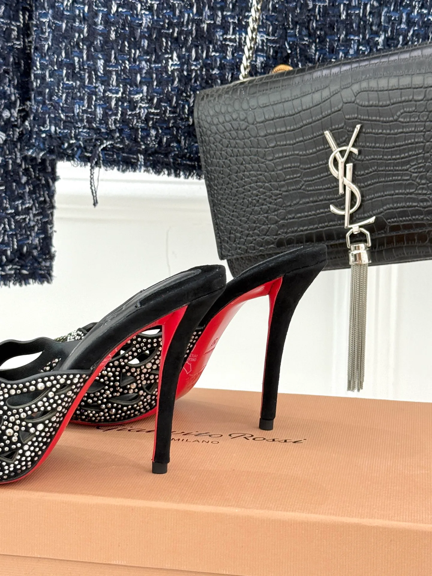 Босоножки Женские Christian Louboutin 458141