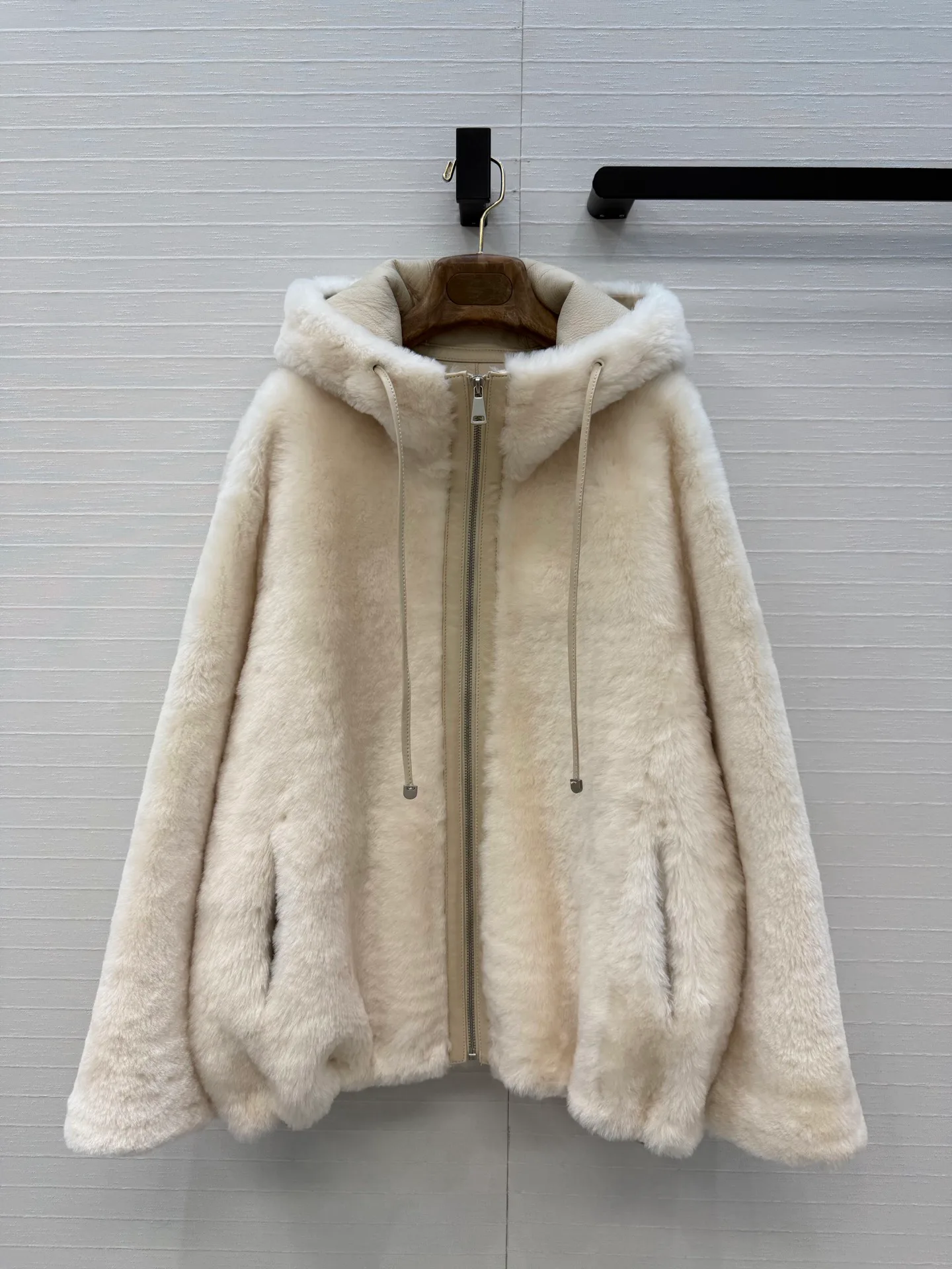 Куртки И Пуховики Женские Loro Piana 19931761