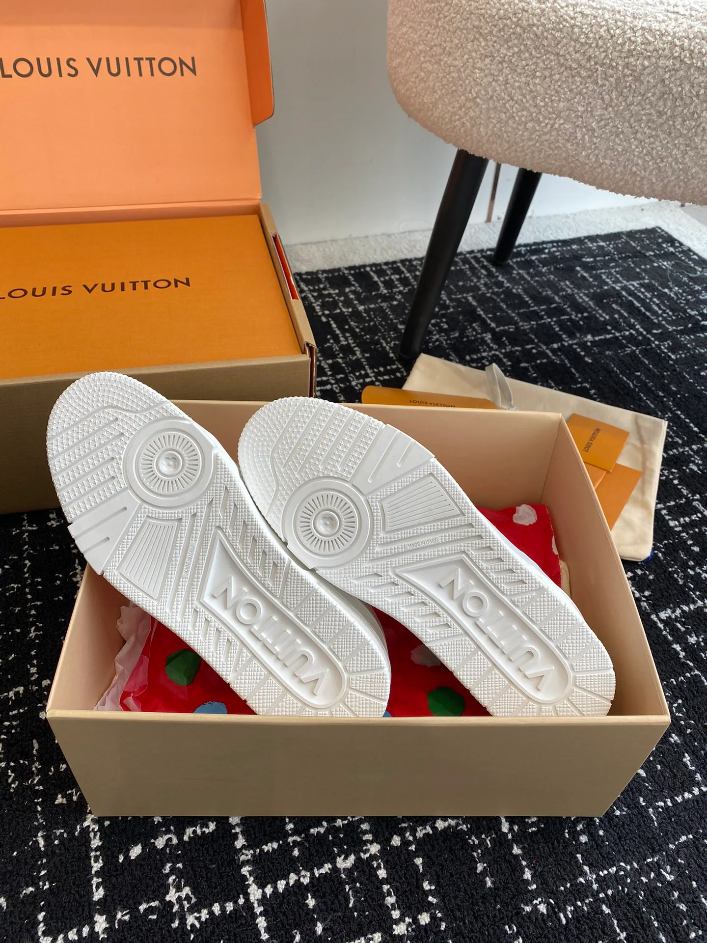 Кроссовки Женские Louis Vuitton 5790871