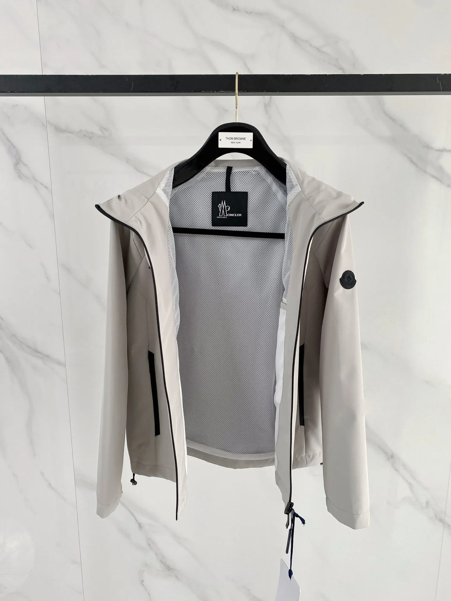Куртки И Пуховики Мужские Moncler 10610765