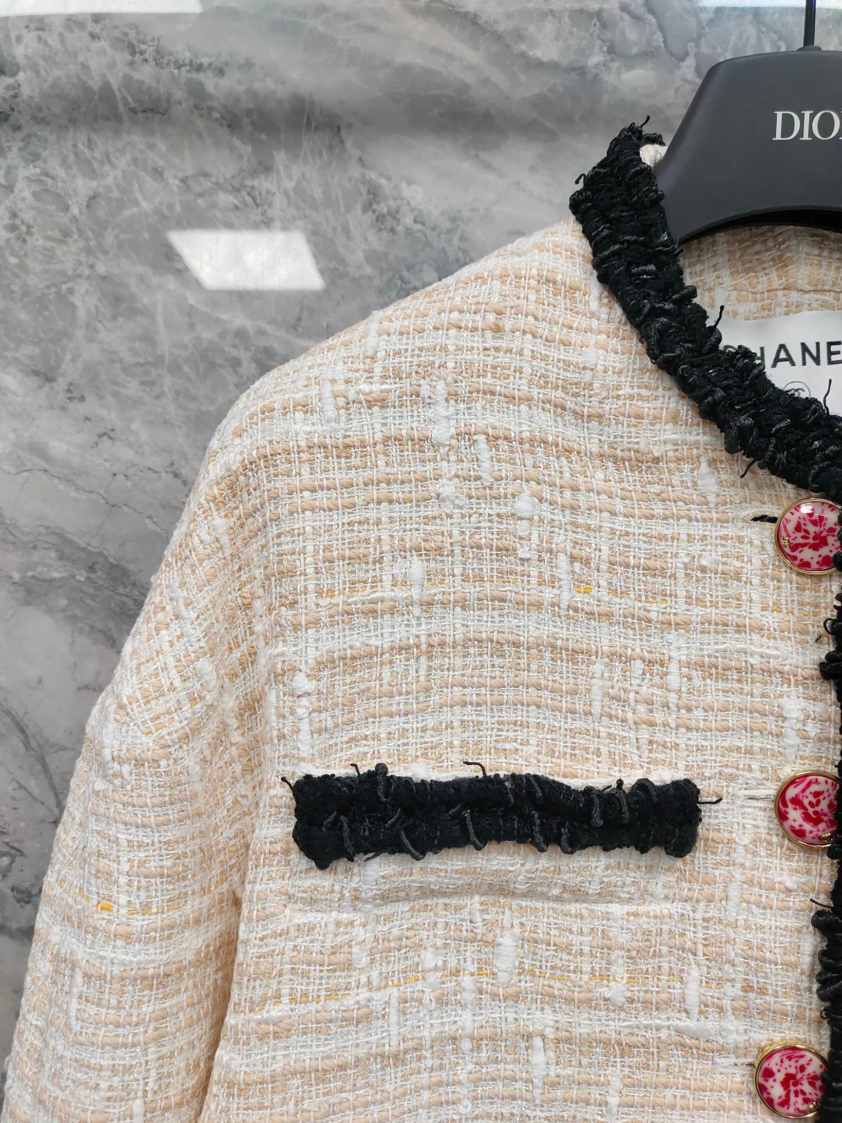 Жакеты Женские Chanel 17954229