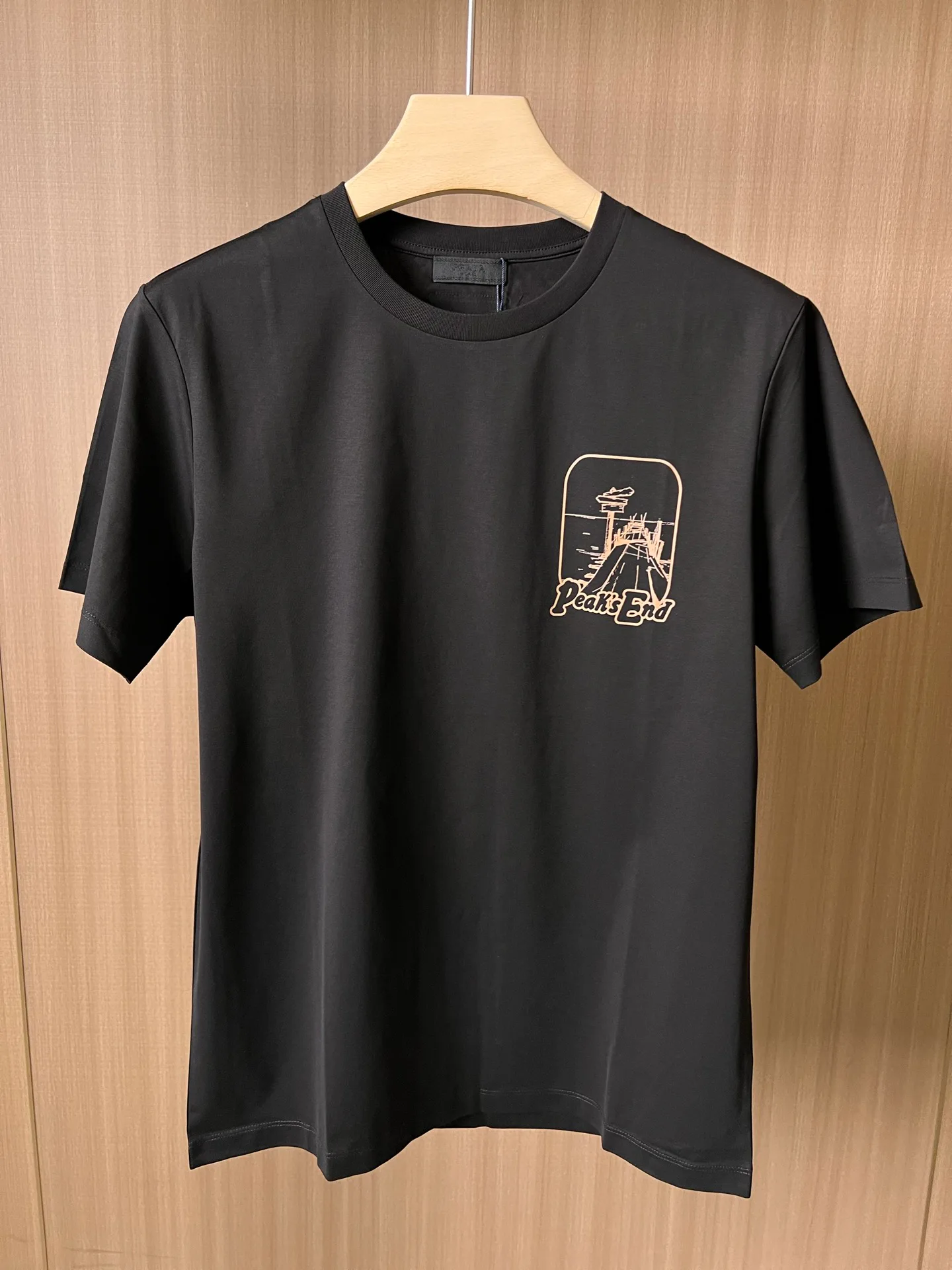 Футболки Женские Prada 11000500