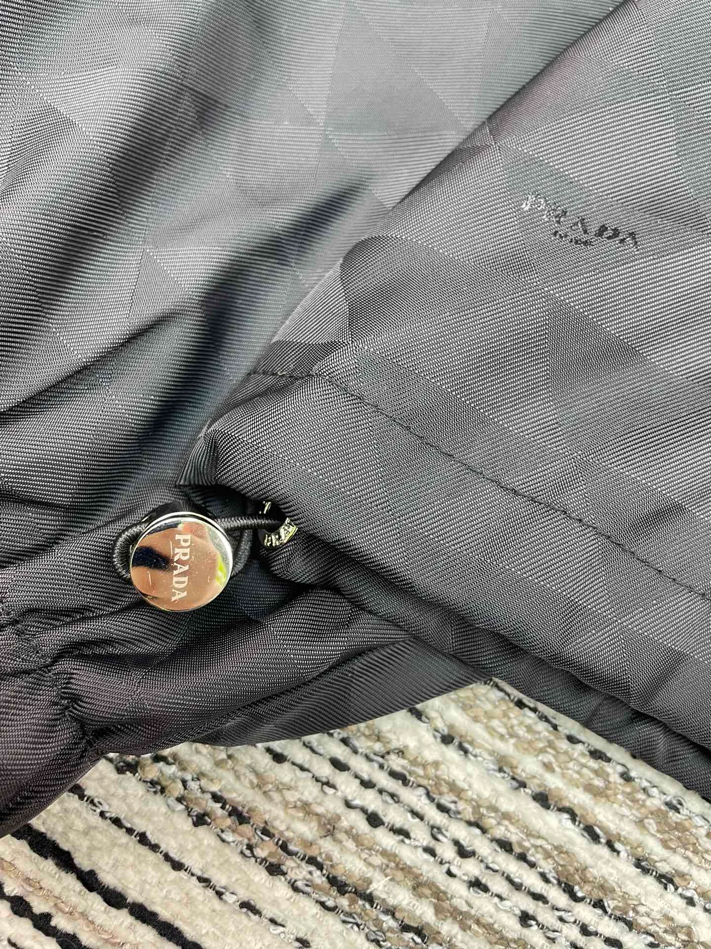 Куртки И Пуховики Женские Prada 9913939