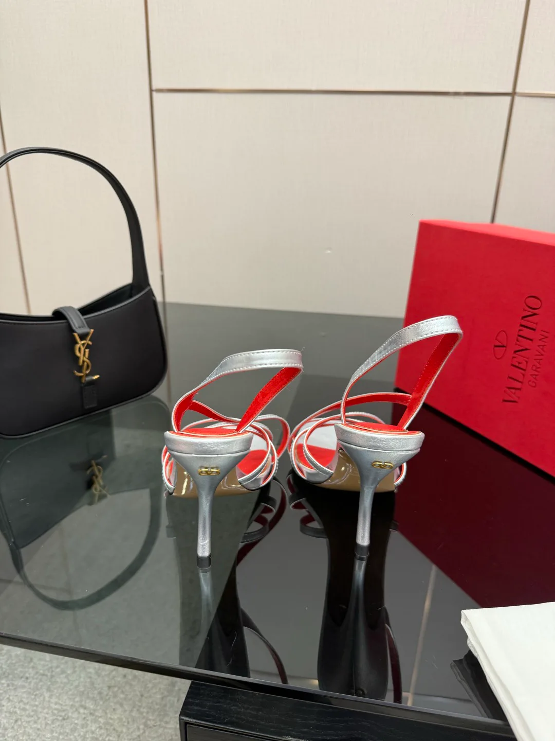 Босоножки Женские Valentino 5052054