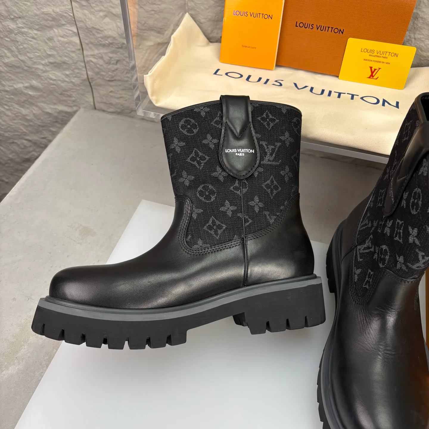 Ботинки Мужские Louis Vuitton 18719622