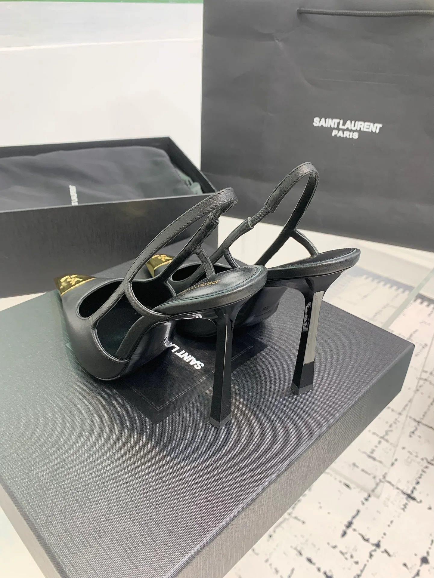 Туфли Женские Saint Laurent 7793