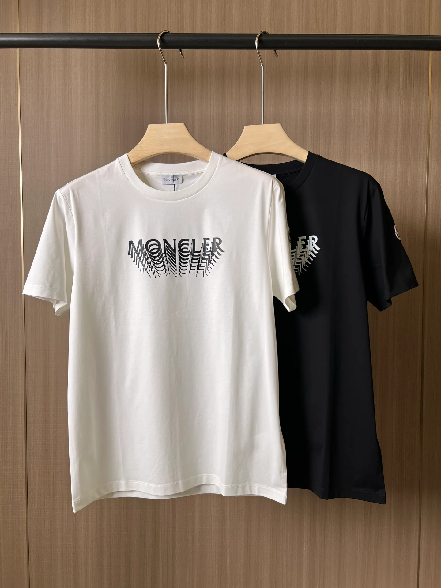 Футболки Женские Moncler 11000492