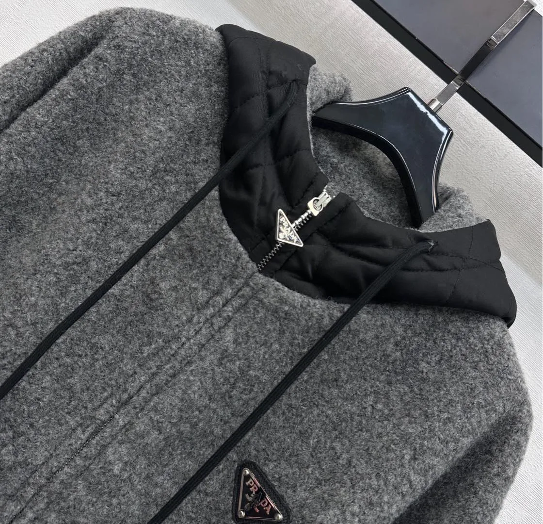 Куртки И Пуховики Женские Prada 985069