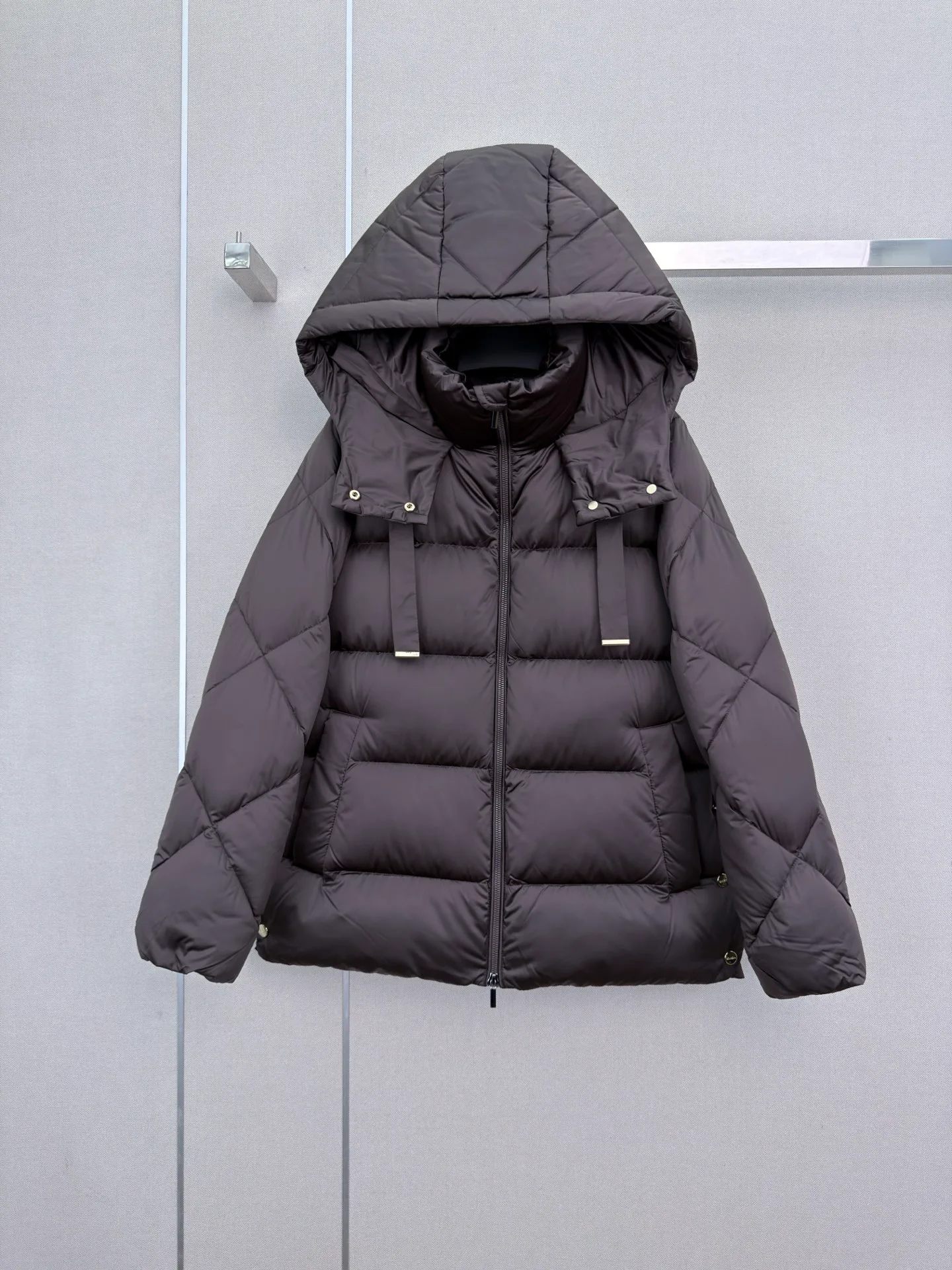 Куртки И Пуховики Женские Max Mara 18325792
