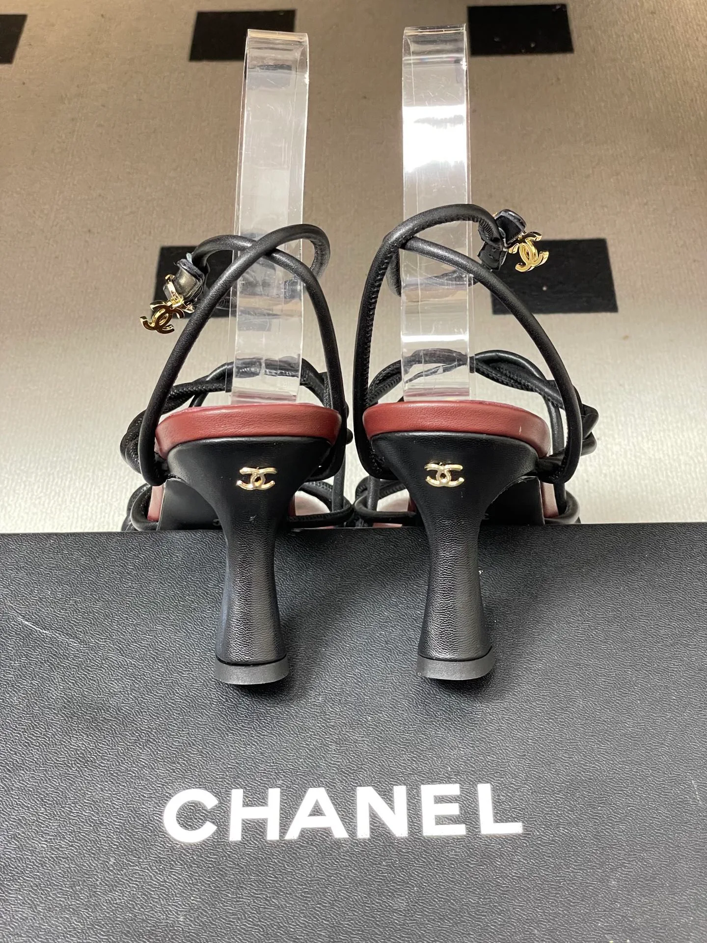 Босоножки Женские Chanel 11897556