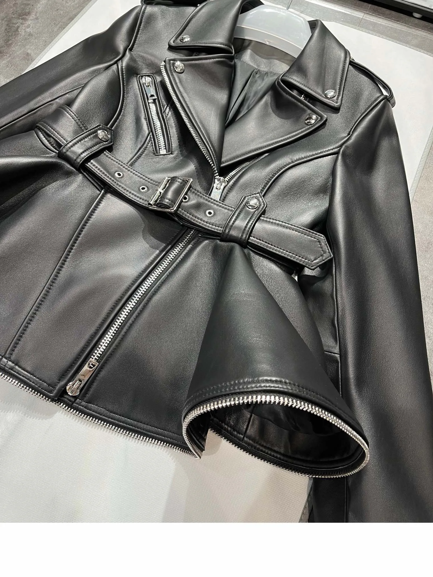 Кожаные Куртки И Дублёнки Женские Alexander Mcqueen 10088541