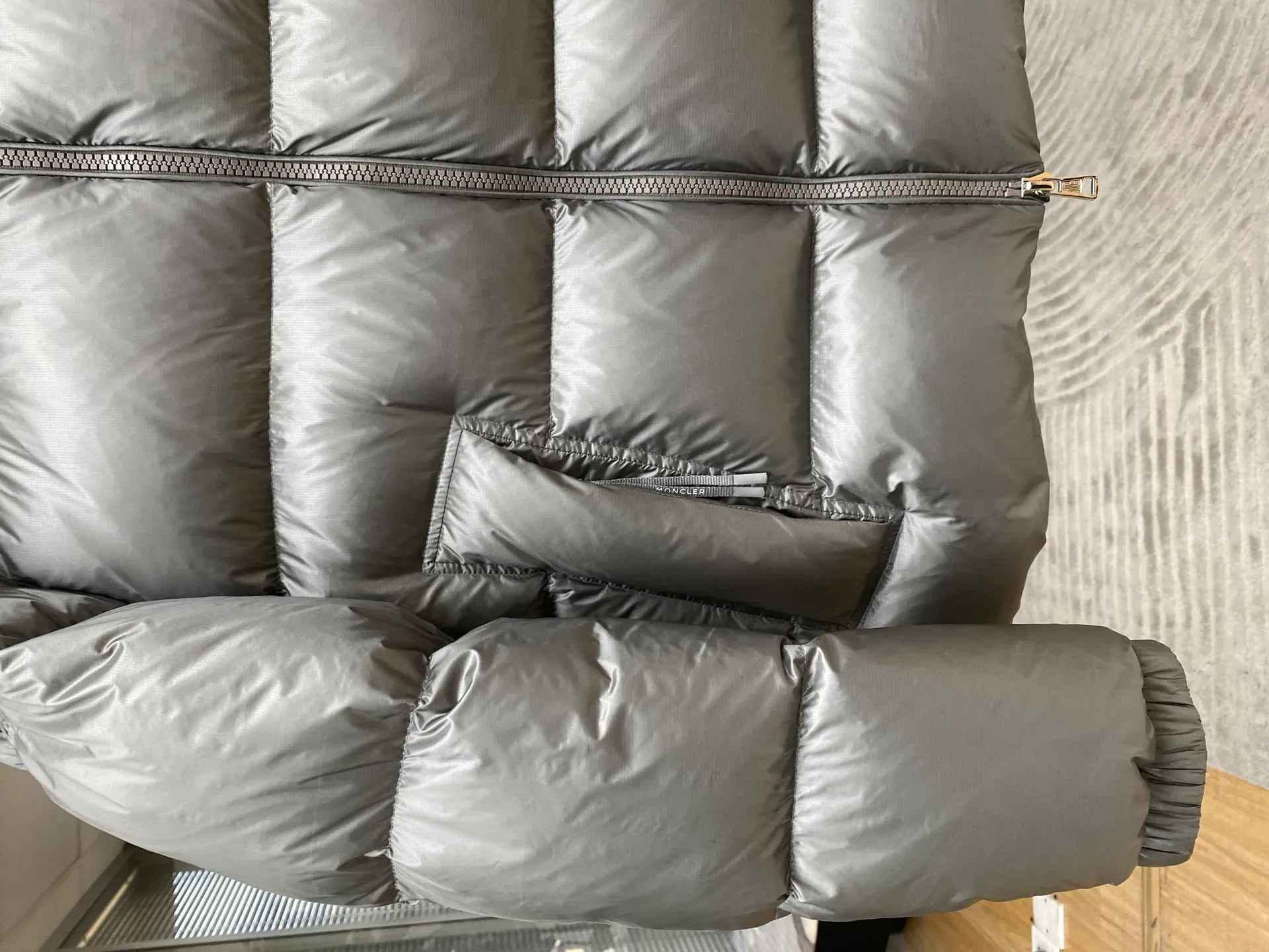 Куртки И Пуховики Мужские Moncler 1859726