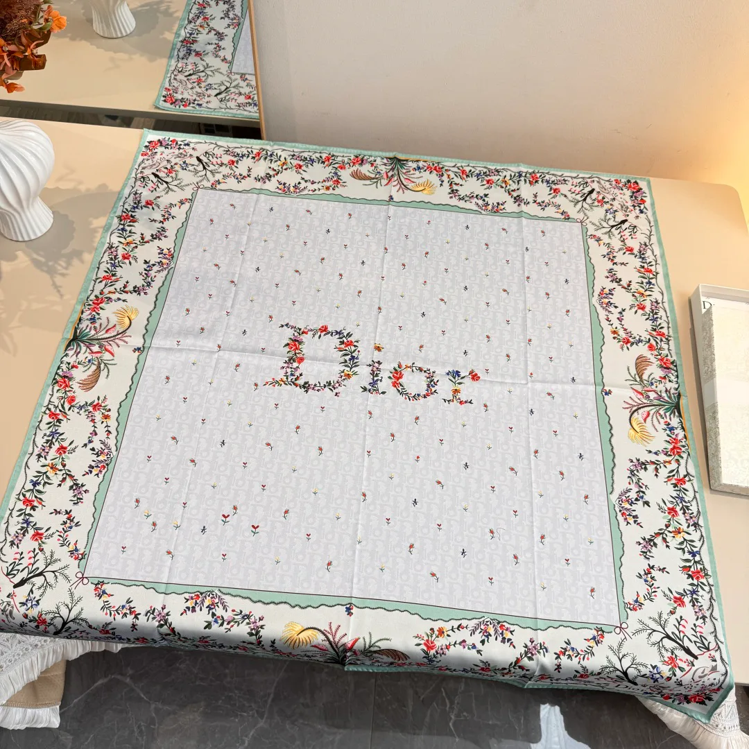 Платки Christian Dior 14627936
