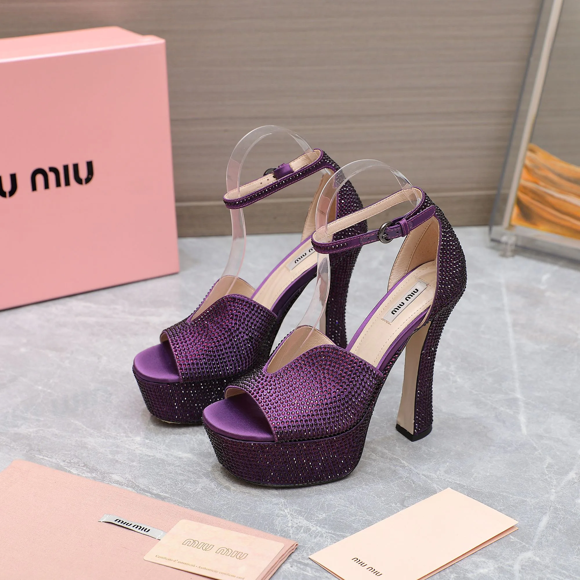 Босоножки Женские Miu Miu 11416357