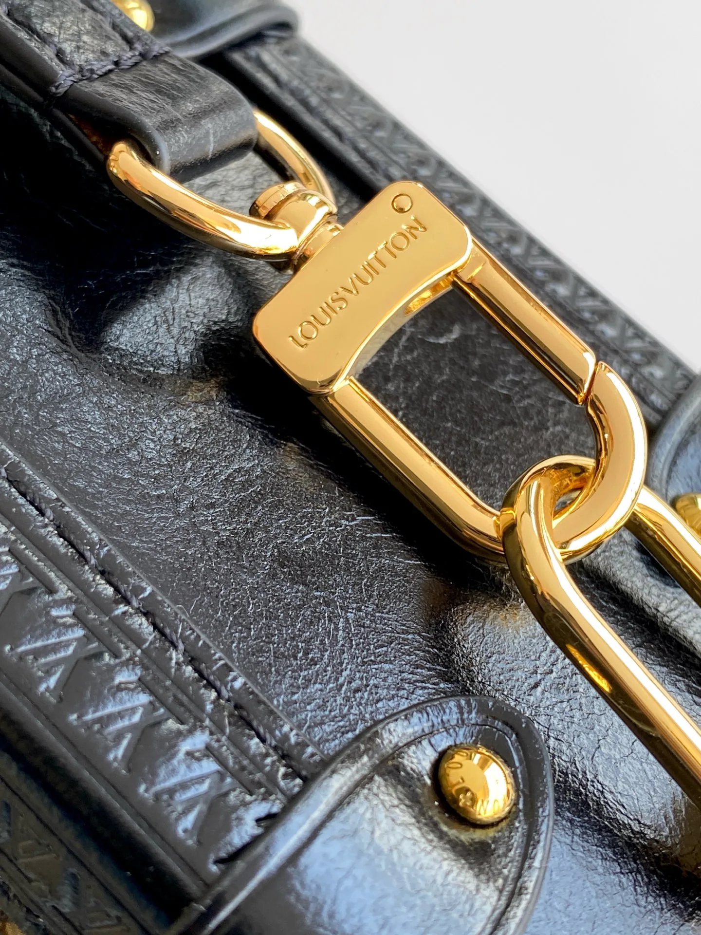 Сумки На Ремне Женские Louis Vuitton 1253940