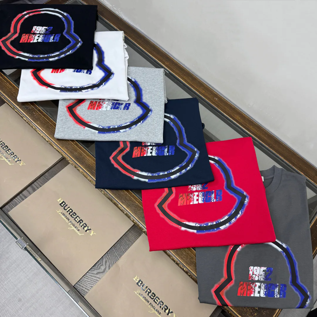 Футболки Женские Moncler 10292190