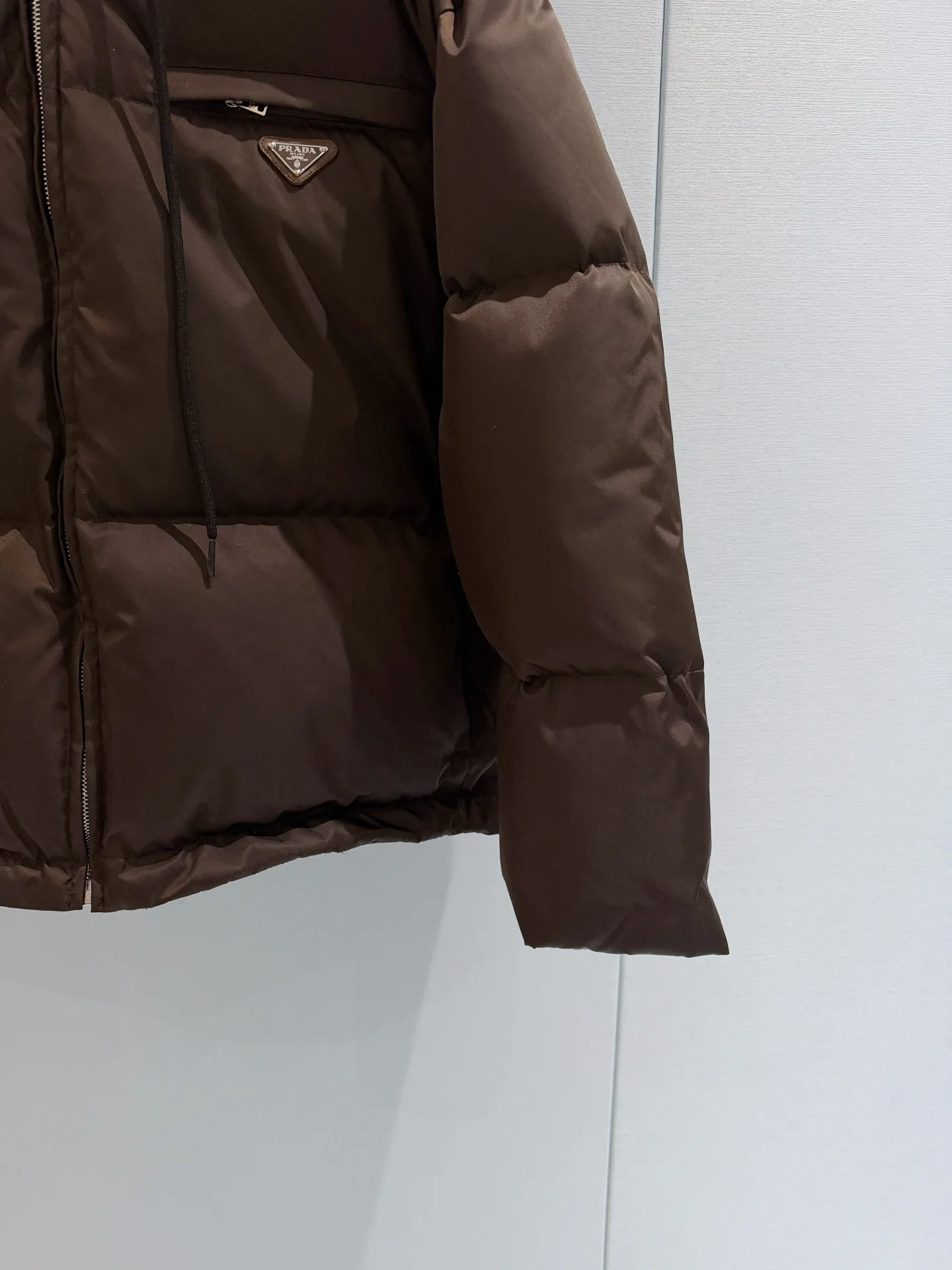 Куртки И Пуховики Женские Prada 19503493