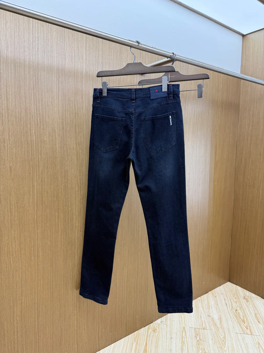 Джинсы Женские Kiton 12821720