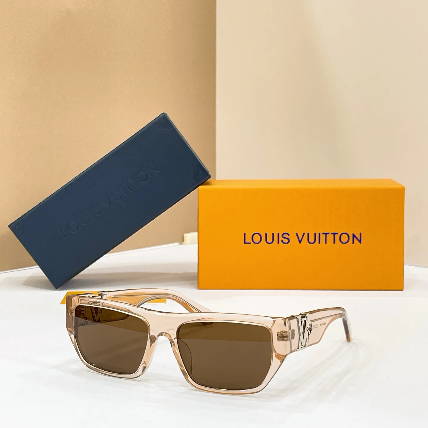 Очки Louis Vuitton 17495878