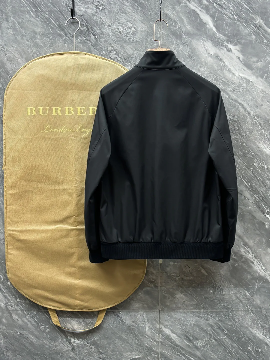 Куртки И Пуховики Женские Burberry 18561022