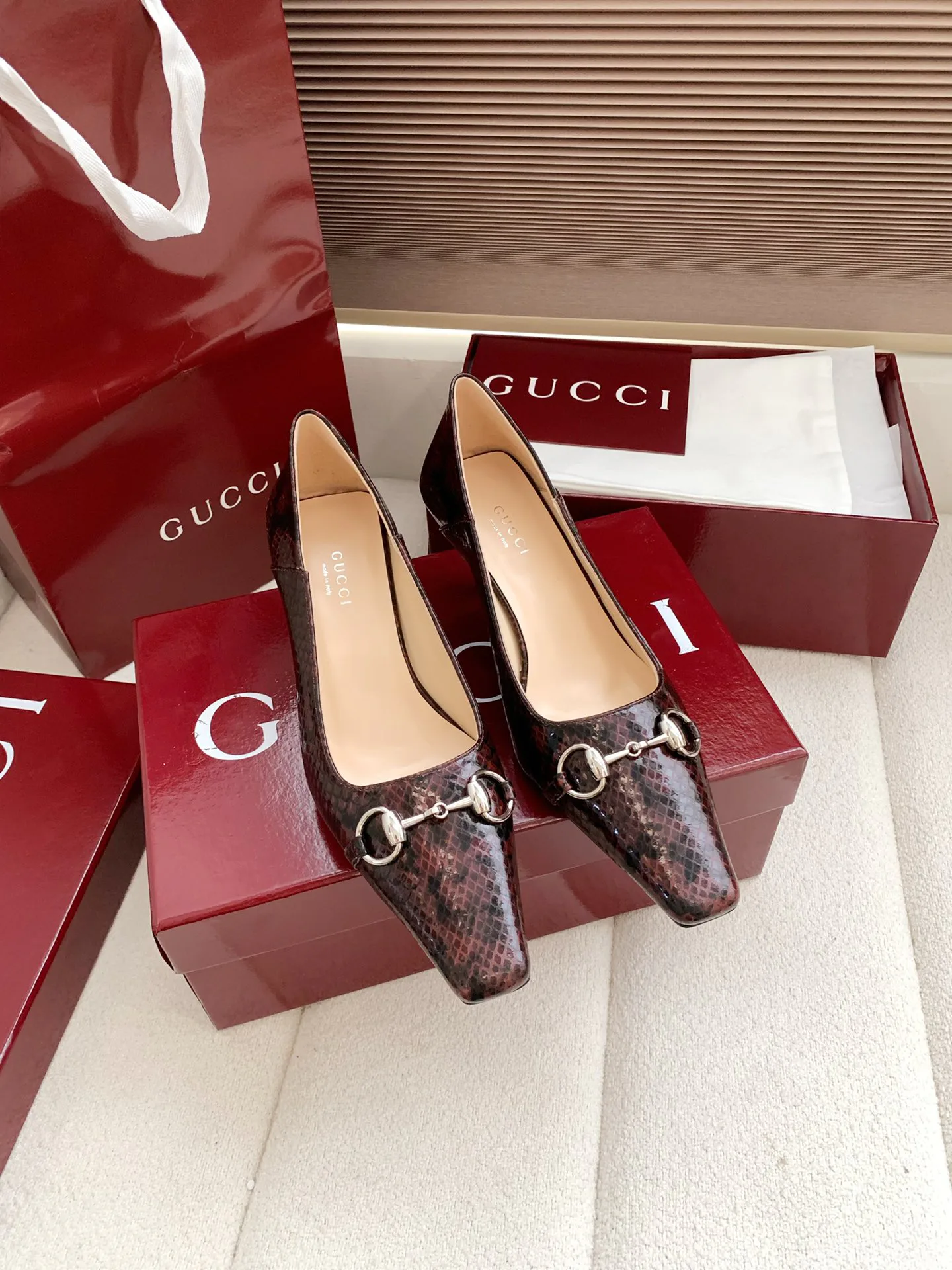 Туфли Женские Gucci 12699582
