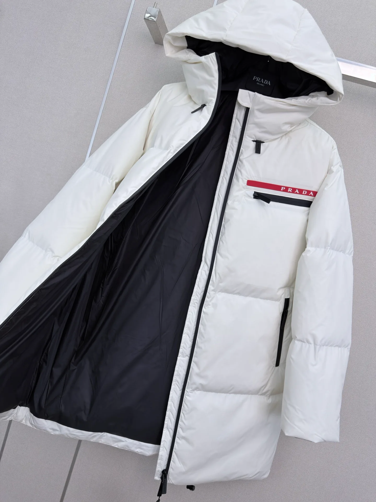 Куртки И Пуховики Женские Prada 18226287