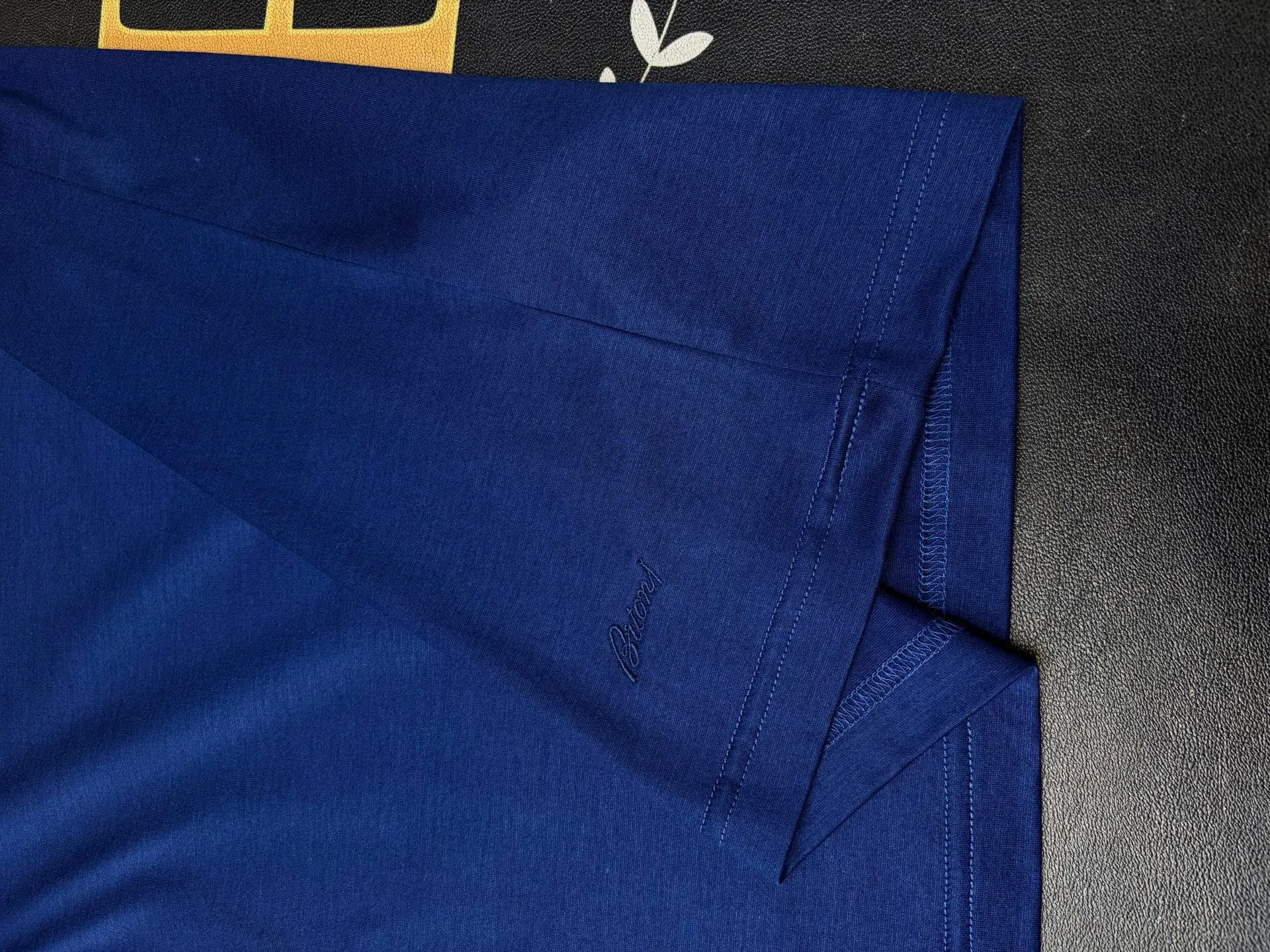 Футболки Женские Brioni 5405379