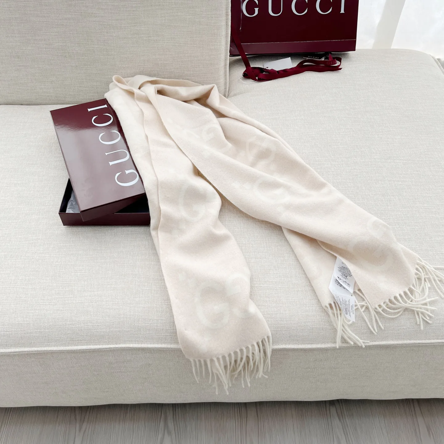 Шарфы Gucci 1326171