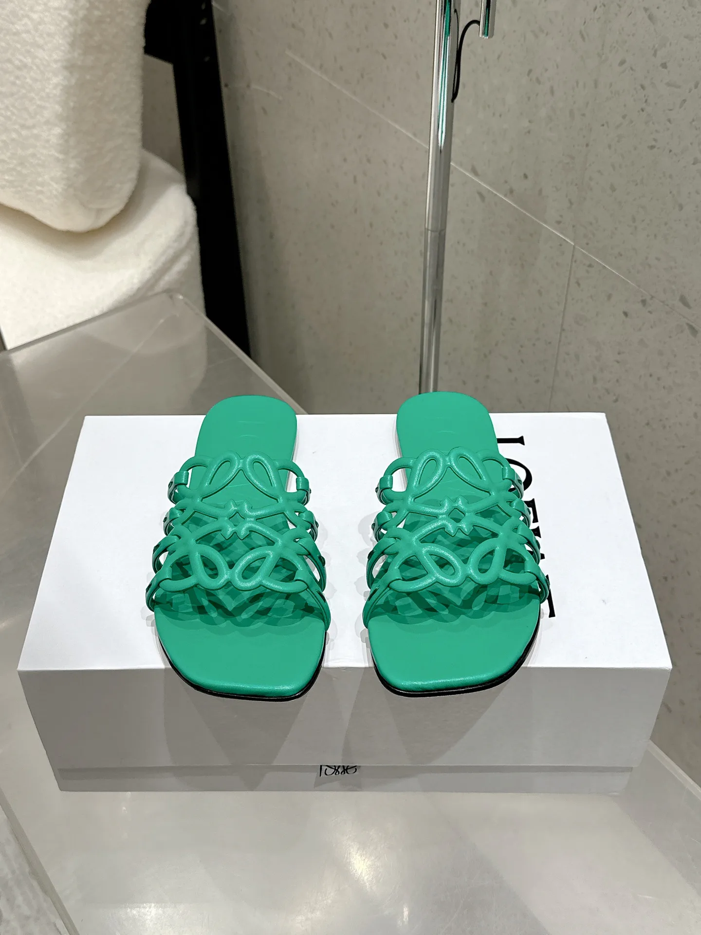 Шлепанцы Женские Loewe 492137