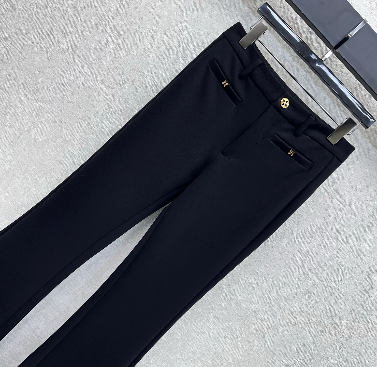 Брюки Женские Louis Vuitton 11049589