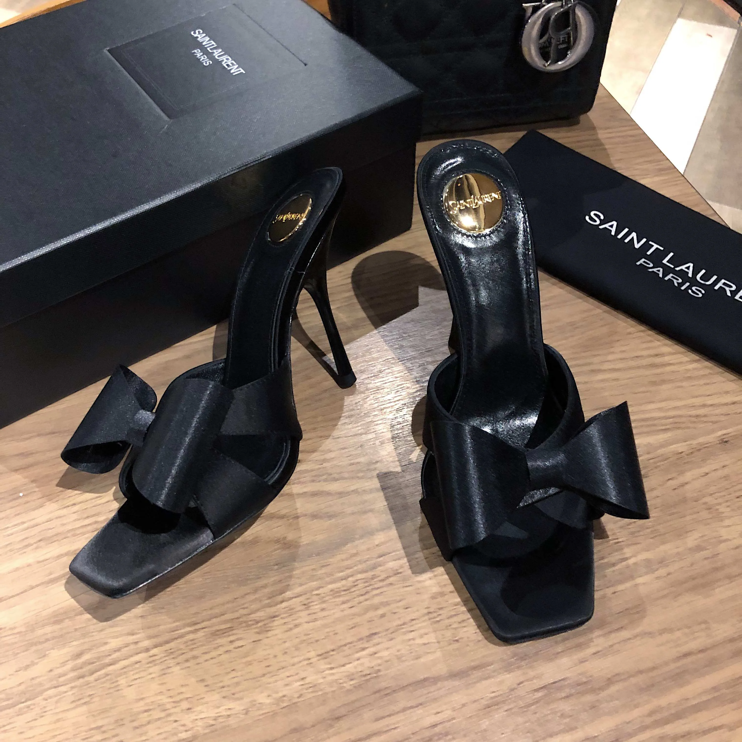 Босоножки Женские Saint Laurent 11220489