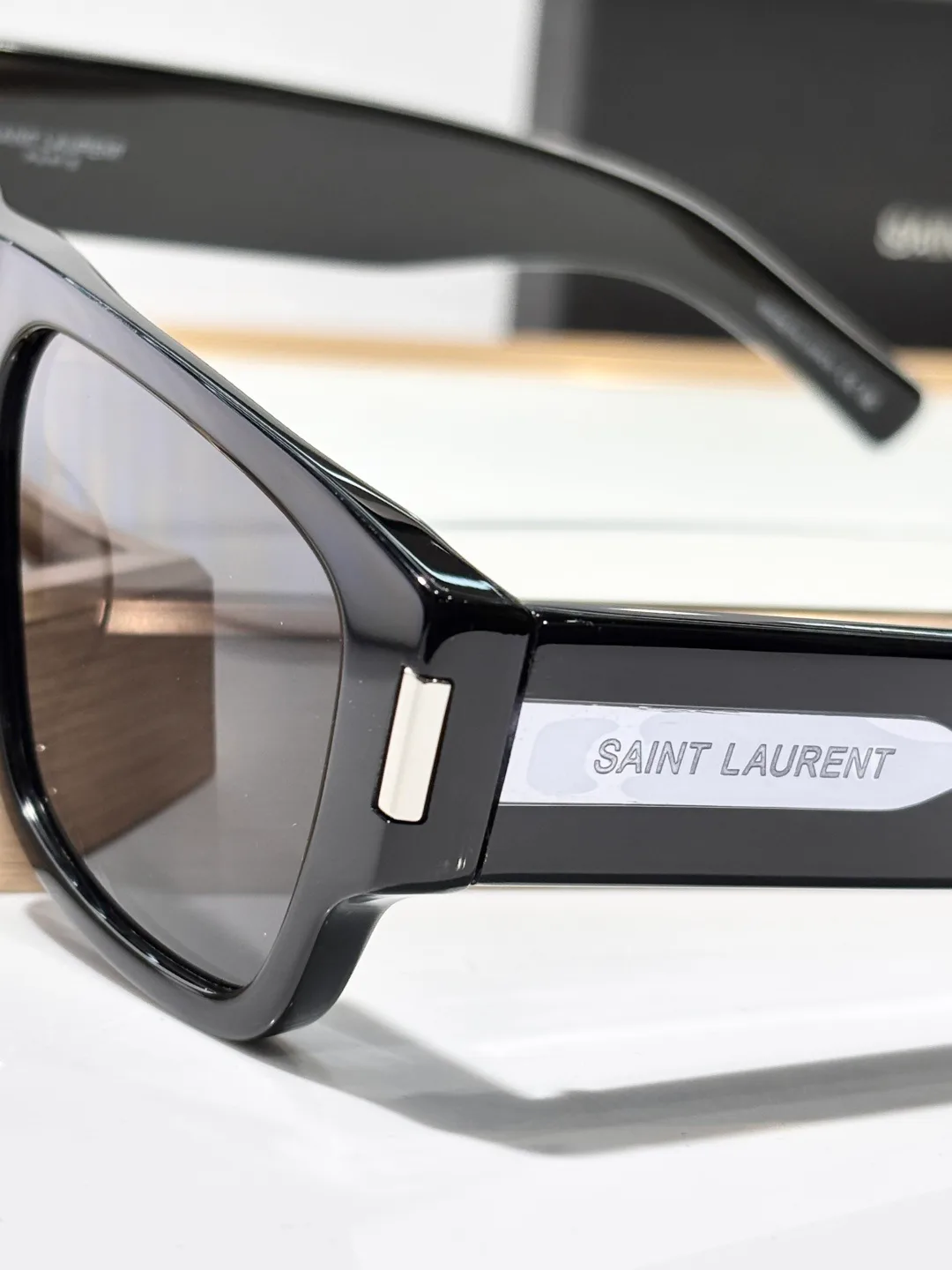 Очки Saint Laurent 12564404