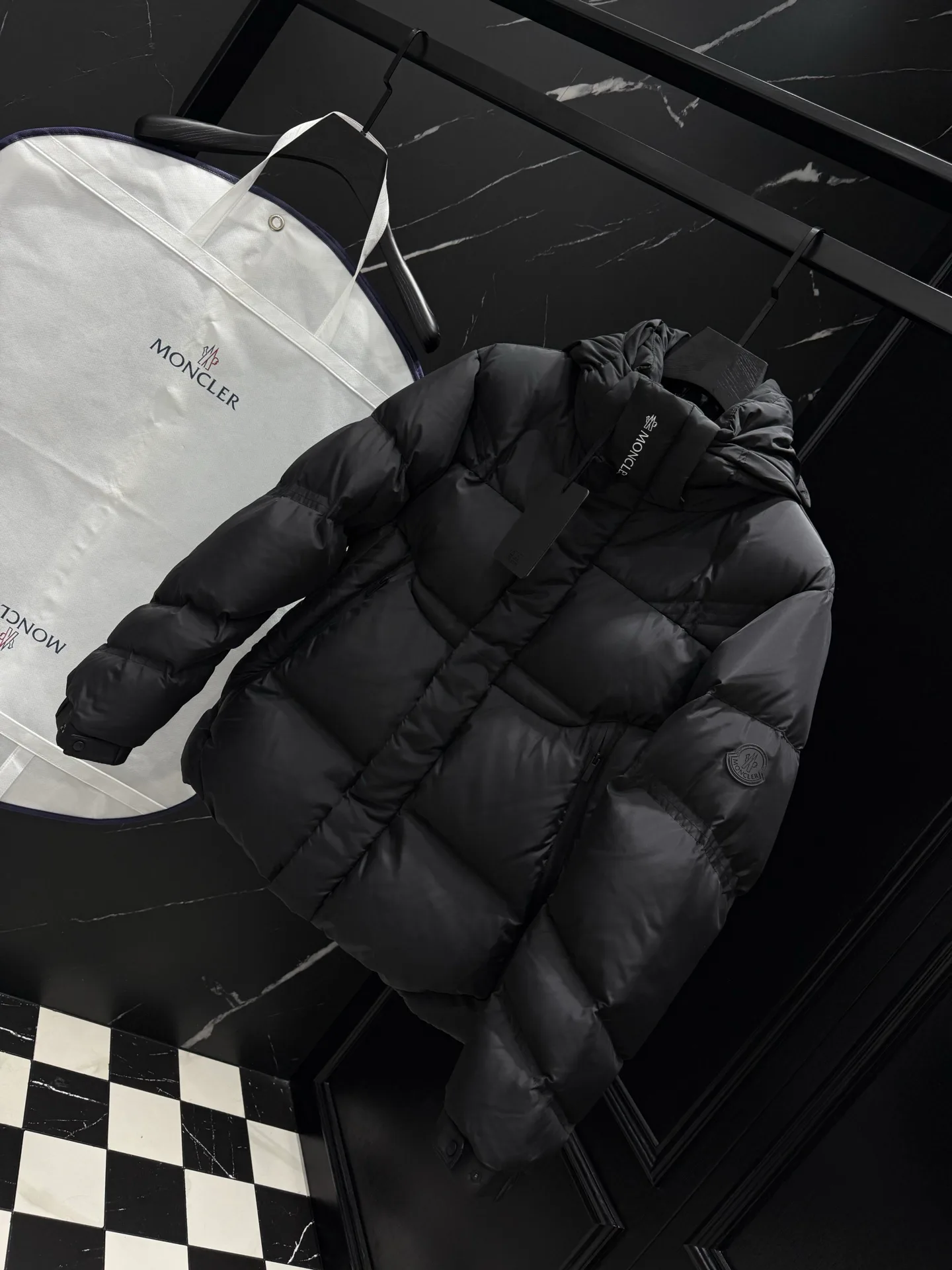 Куртки И Пуховики Мужские Moncler 1807039