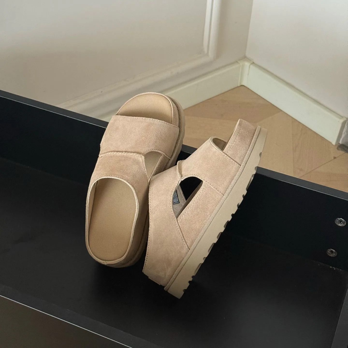 Шлепанцы Женские Ugg 17066840