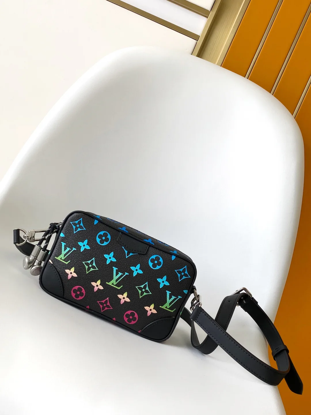 Сумки На Ремне Женские Louis Vuitton 11185388