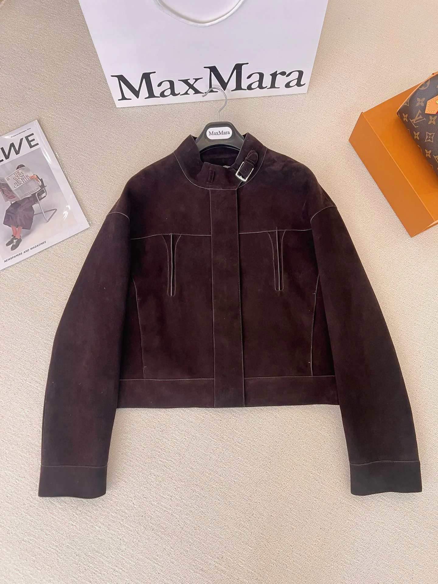 Кожаные Куртки И Дублёнки Женские Loewe 11413778