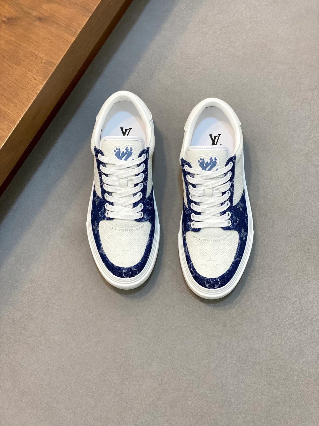 Кроссовки Мужские Louis Vuitton 17934208
