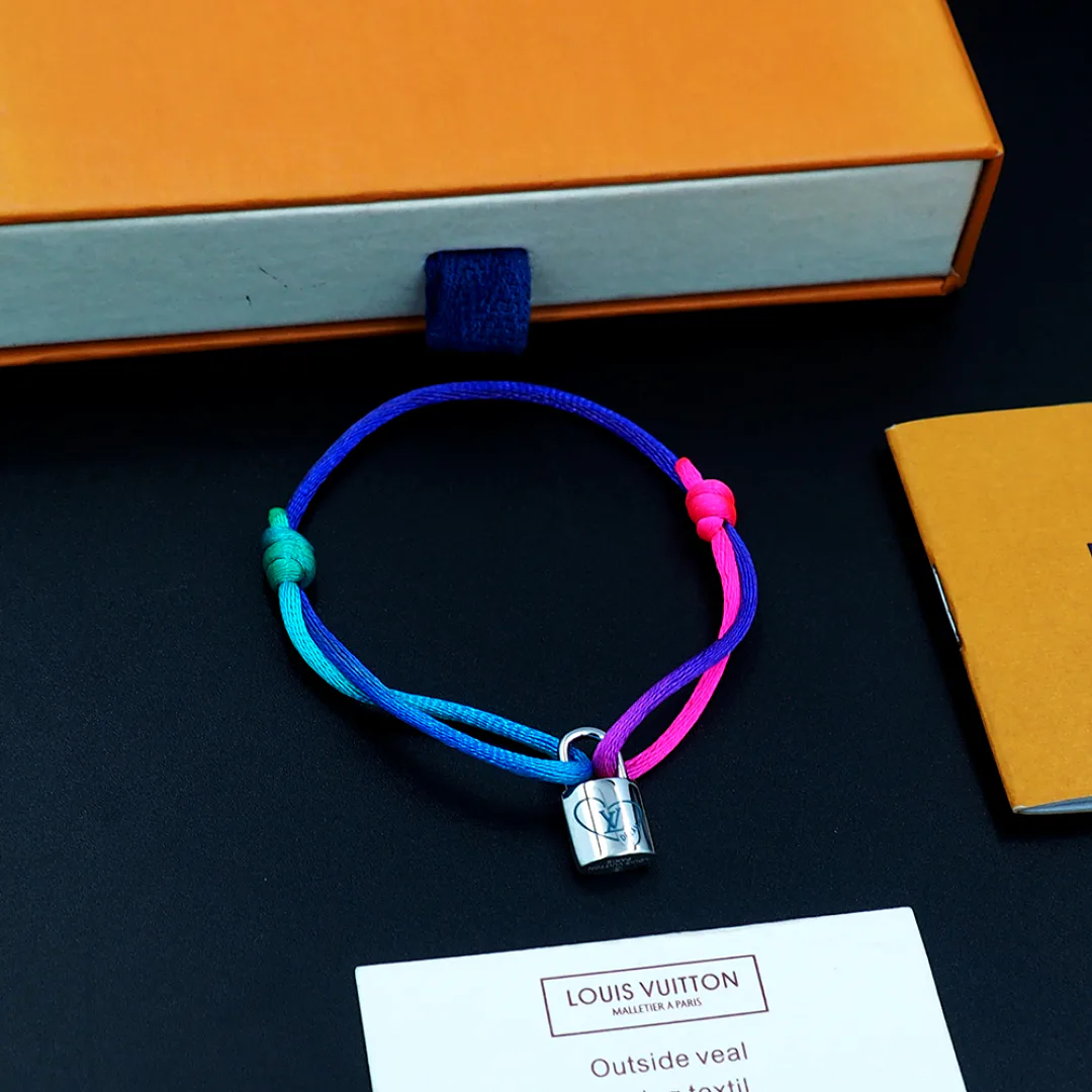 Бижутерия Louis Vuitton 82178