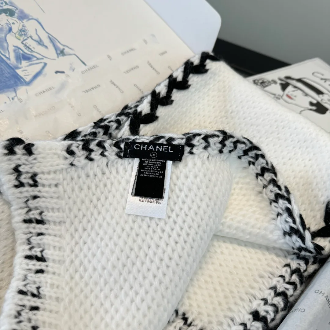 Шарфы Chanel 18275036