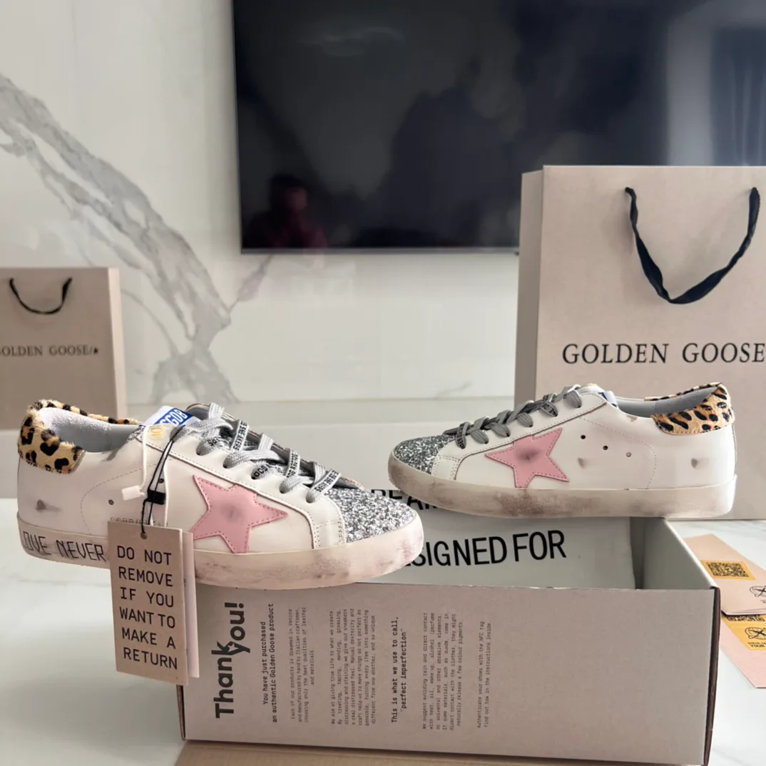 Кроссовки Женские Golden Goose 16995648