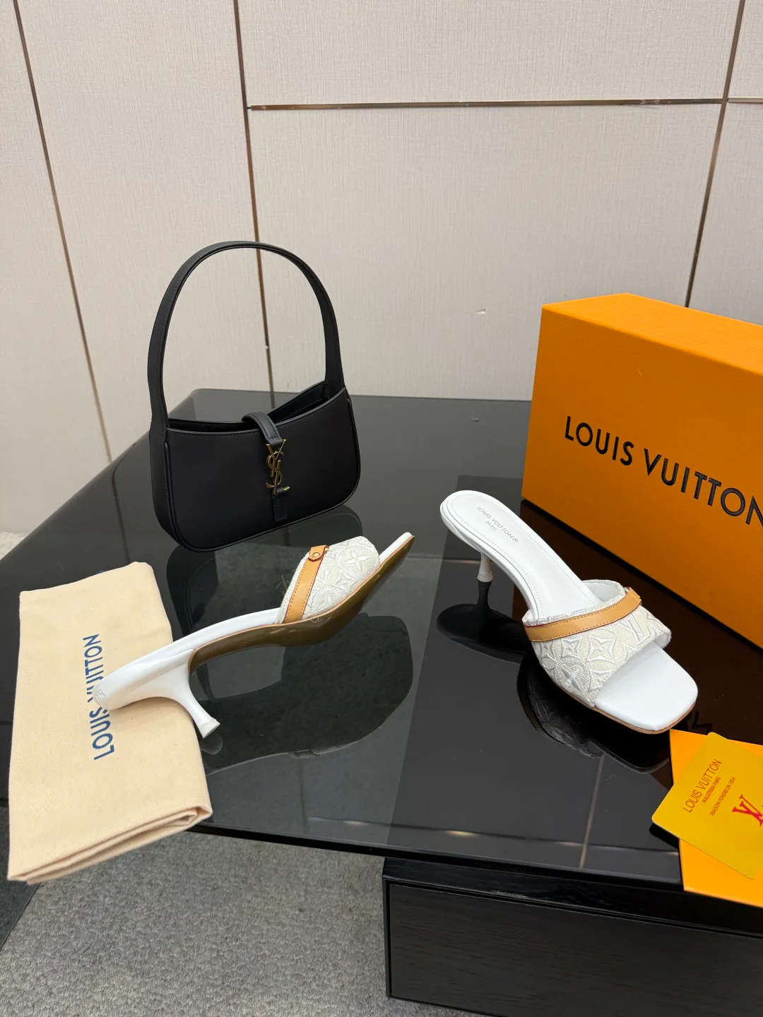 Босоножки Женские Louis Vuitton 1466336