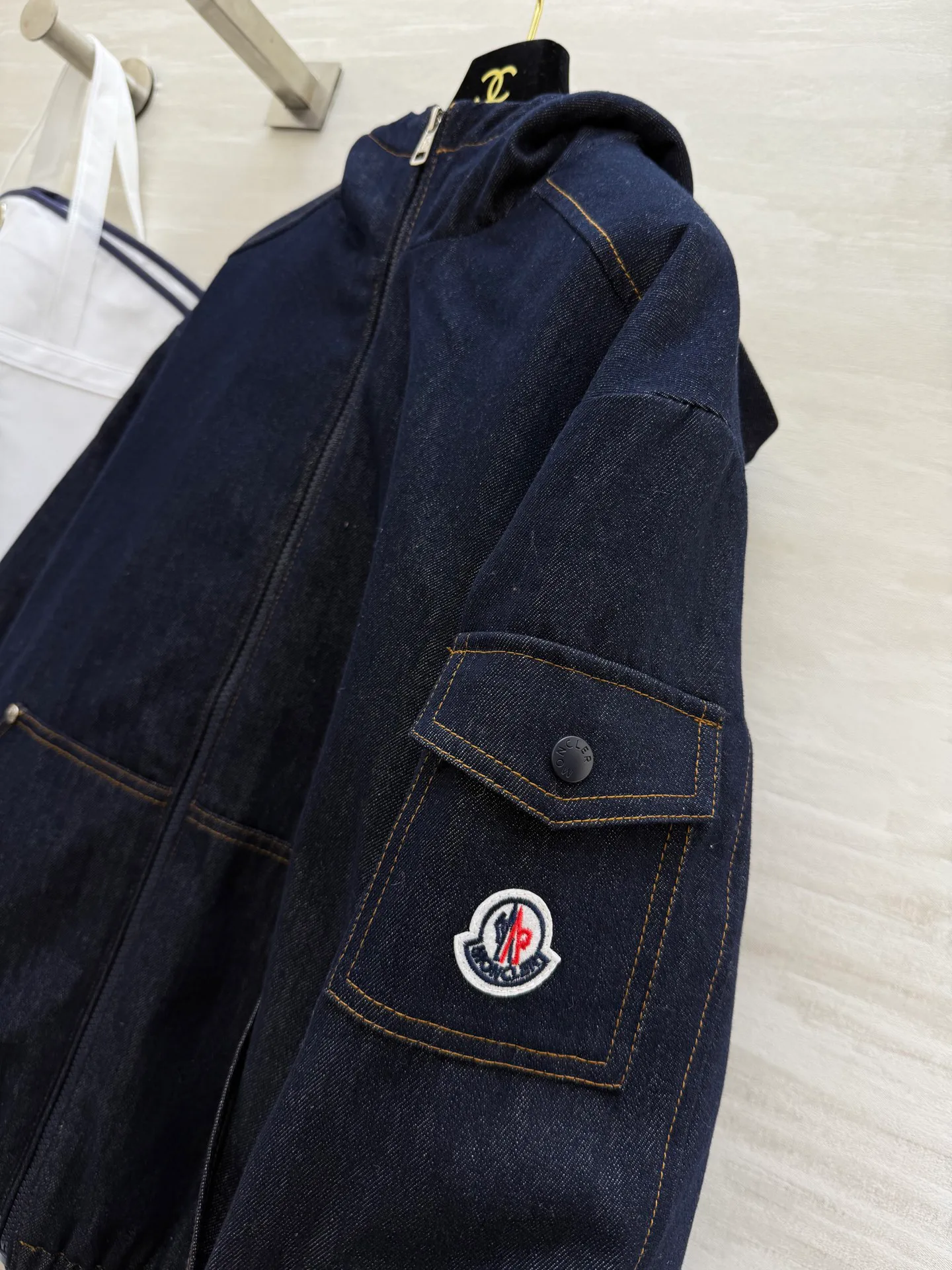 Куртки И Пуховики Женские Moncler 600352